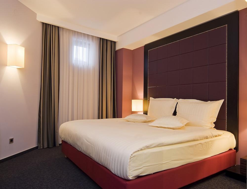 Nobel Design Hotel Belgrad Exterior foto