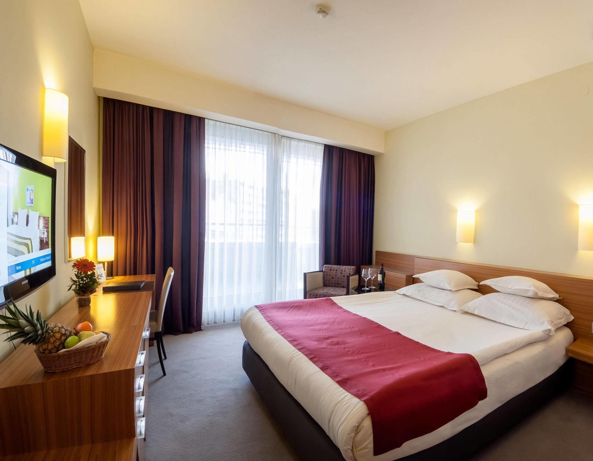 Nobel Design Hotel Belgrad Exterior foto